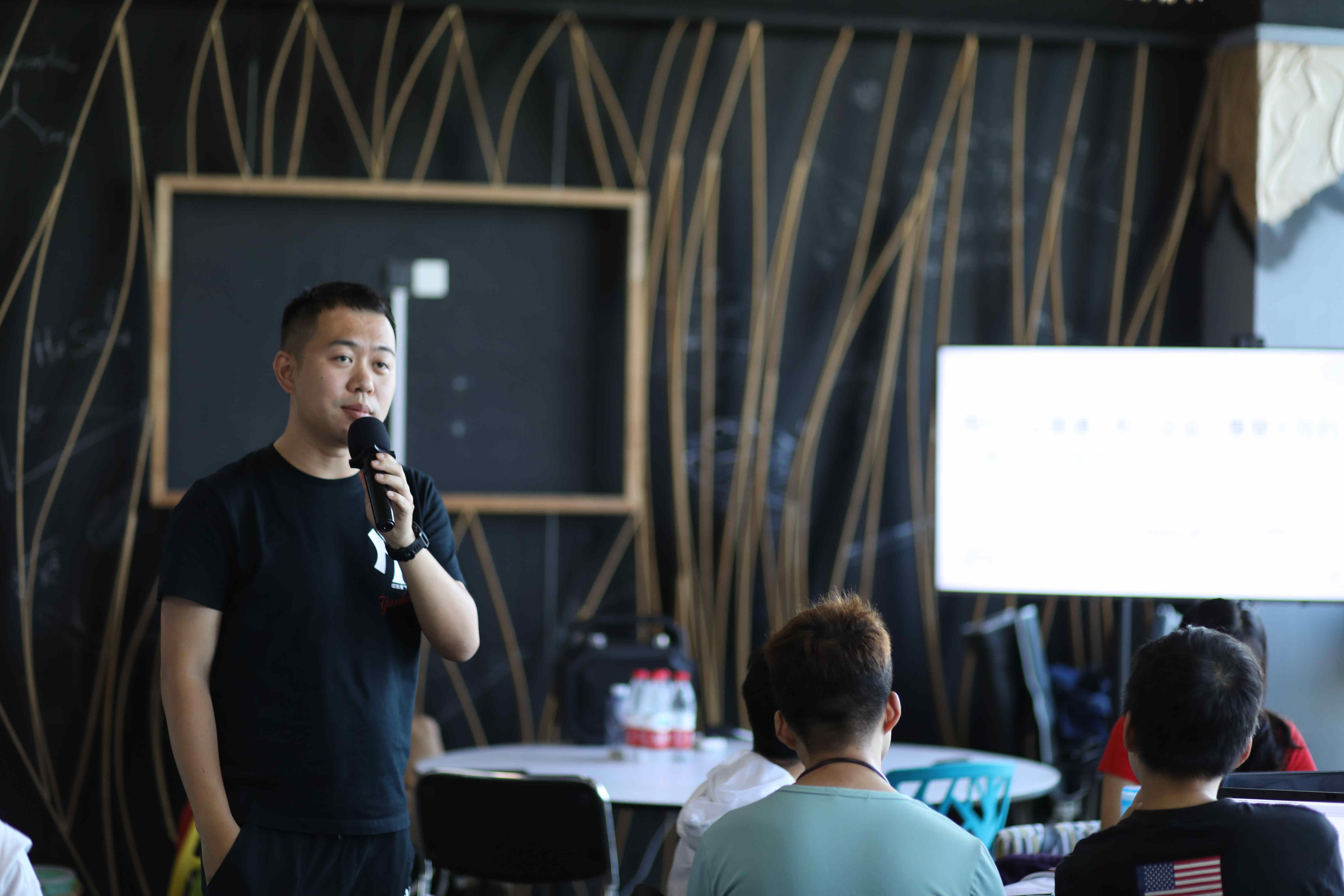 問(wèn)渠哪得清如許,為有源頭活水來(lái)——支付寶通信、加油行業(yè)總經(jīng)理刀火赴高陽(yáng)武漢分中心分享交流 問(wèn)渠哪得清如許,為有源頭活水來(lái)——支付寶通信、加油行業(yè)總經(jīng)理刀火赴高陽(yáng)武漢分中心分享交流