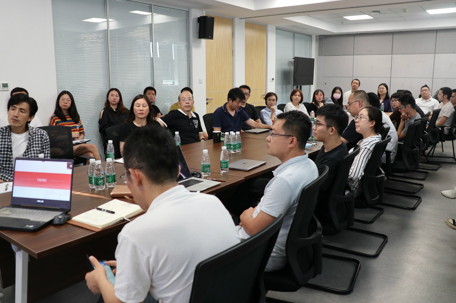 敢打硬仗，善打大仗，能打勝仗——高陽捷迅武漢分公司年中匯報(bào)會(huì)議圓滿召開